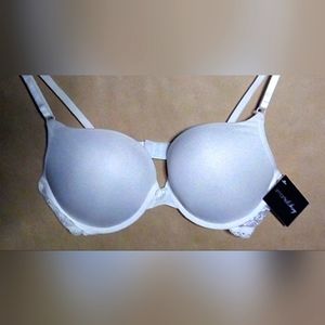 Smart & Sexy White Push-Up Bra